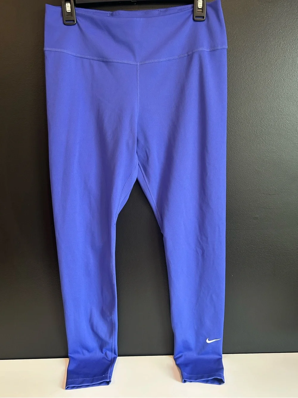 Nike Dri-FIT One Mid-Rise 7/8 Ankle Leggings in Sapphire Blue
